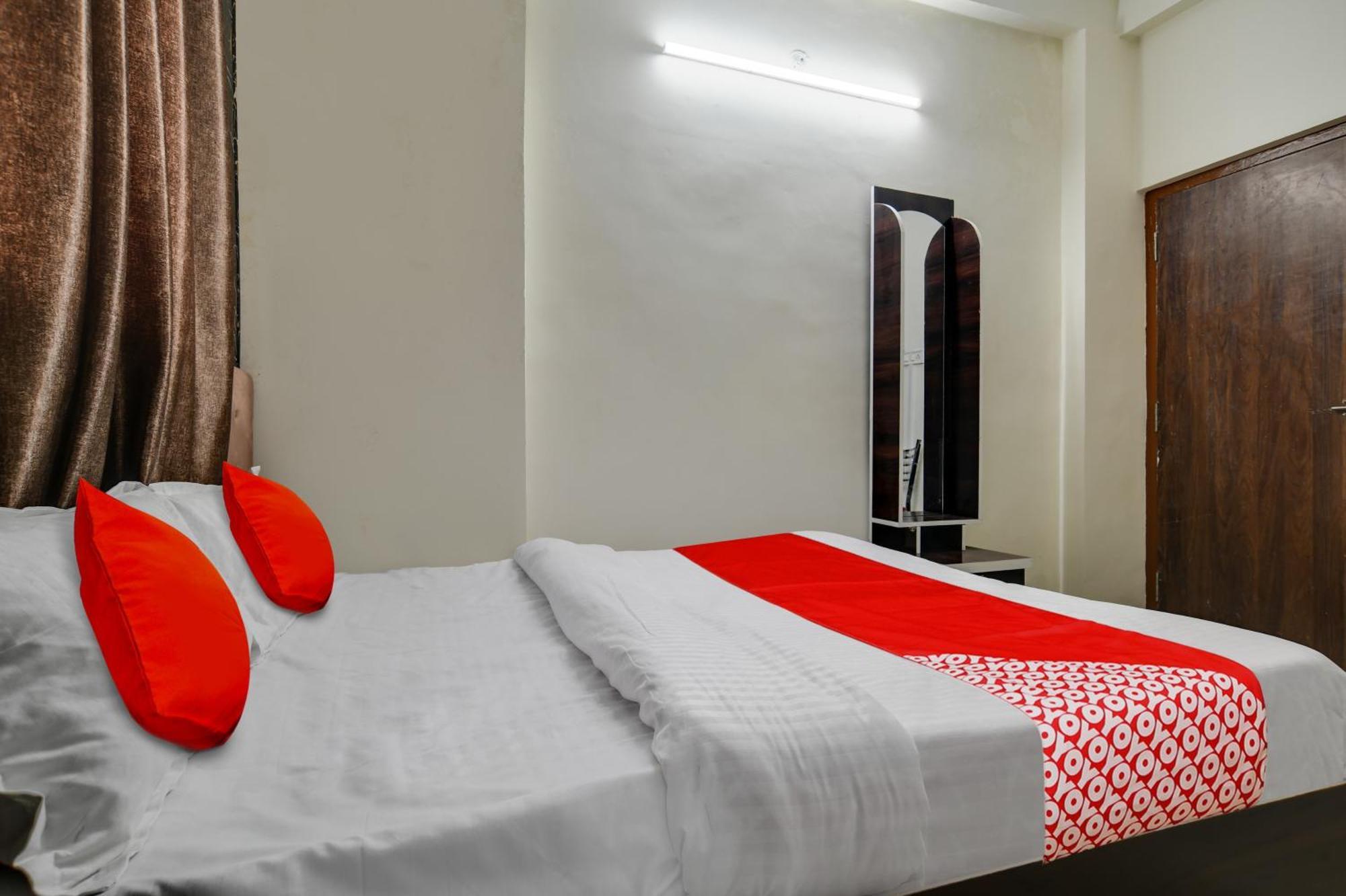 Hotel O Nitya Indore Bagian luar foto