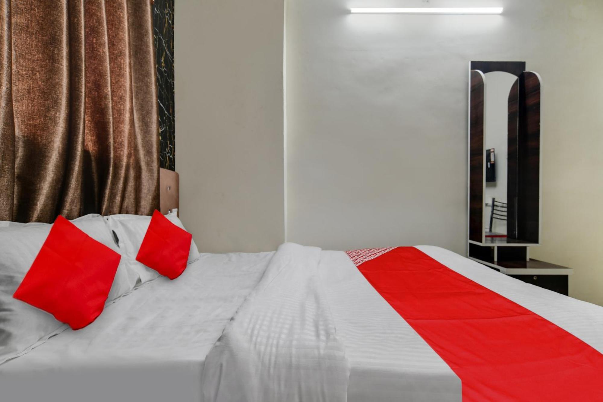 Hotel O Nitya Indore Bagian luar foto